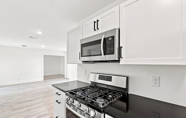 5306  La Cresenta, San Antonio, TX 78228 — photo 12