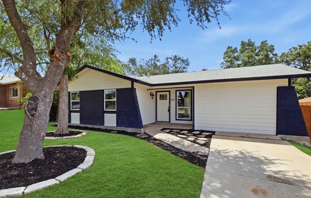 5306  La Cresenta, San Antonio, TX 78228 — photo 5