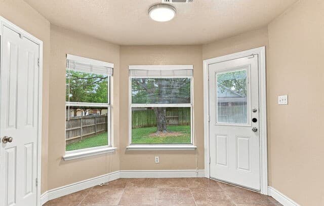 3803  Cove Meadow Dr, San Antonio, TX 78247 — photo 17
