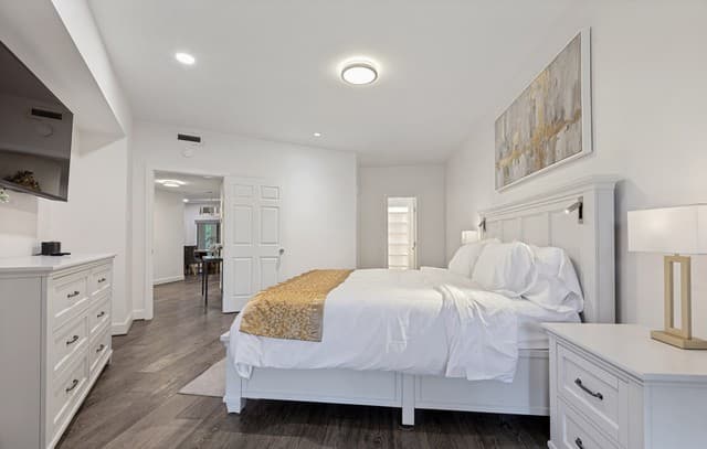 701 N St Marys unit 16 Unit 16, San Antonio, TX 78205 — photo 8