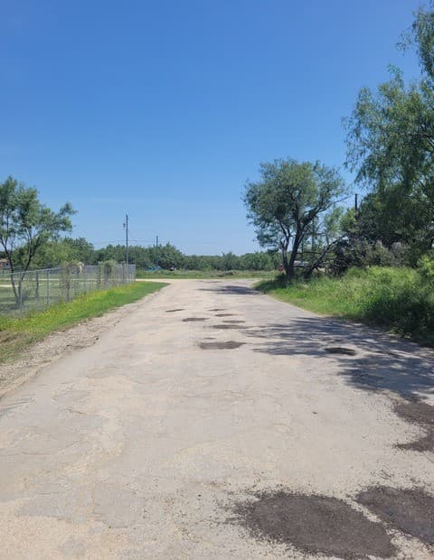 754  County Road 6843, Lytle, TX 78052 — photo 8