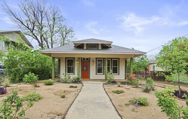 235  Cornell Ave, San Antonio, TX 78201 — photo 8