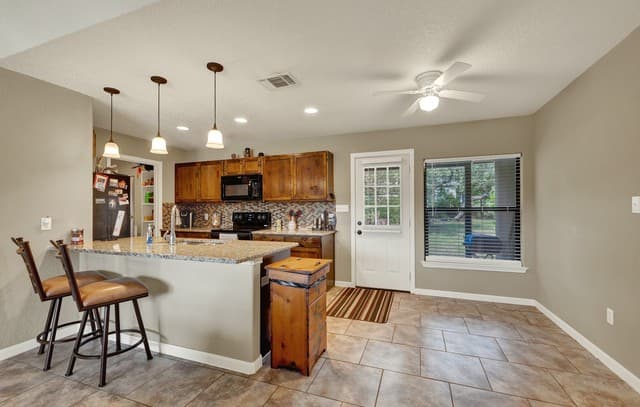 4142  Morningside Way, Canyon Lake, TX 78133 — photo 7