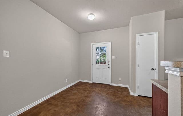 7802  Kingsbury Way Unit 4, San Antonio, TX 78240 — photo 11