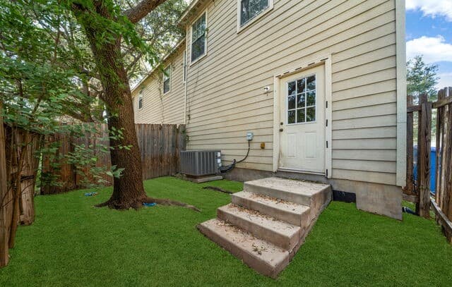 7802  Kingsbury Way Unit 4, San Antonio, TX 78240 — photo 25