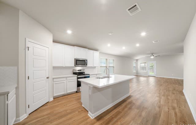 1220  Ella Xing, New Braunfels, TX 78130 — photo 12