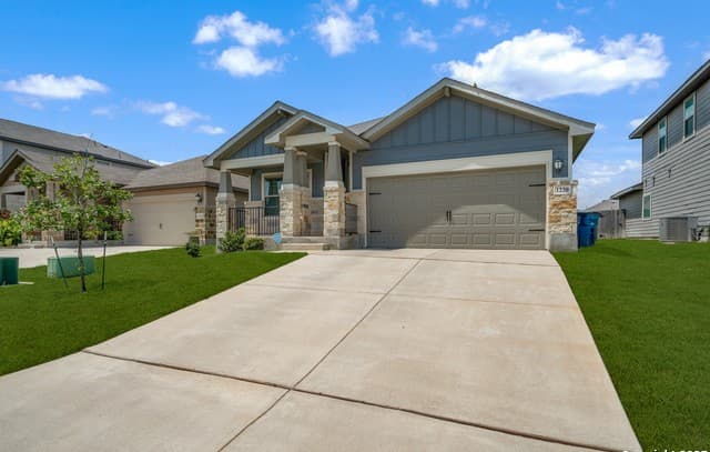 1220  Ella Xing, New Braunfels, TX 78130 — photo 2