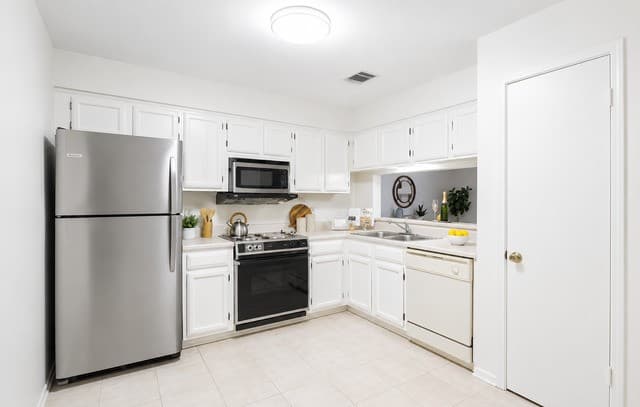 3430  Turtle Village Unit 101, San Antonio, TX 78230 — photo 7