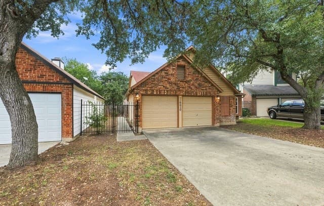 16610  Fallen Tree Dr, San Antonio, TX 78247 — photo 23