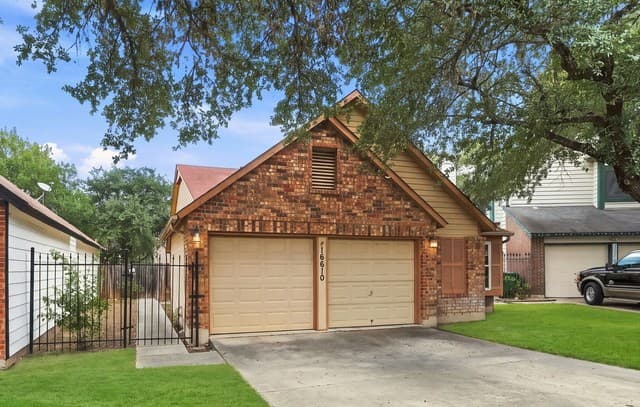 16610  Fallen Tree Dr, San Antonio, TX 78247 — photo 3