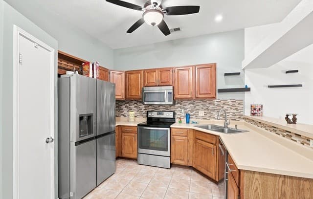 16610  Fallen Tree Dr, San Antonio, TX 78247 — photo 8