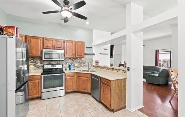 16610  Fallen Tree Dr, San Antonio, TX 78247 — photo 9