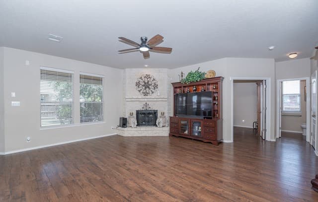 326  Loch Lomond Dr, Cibolo, TX 78108 — photo 18