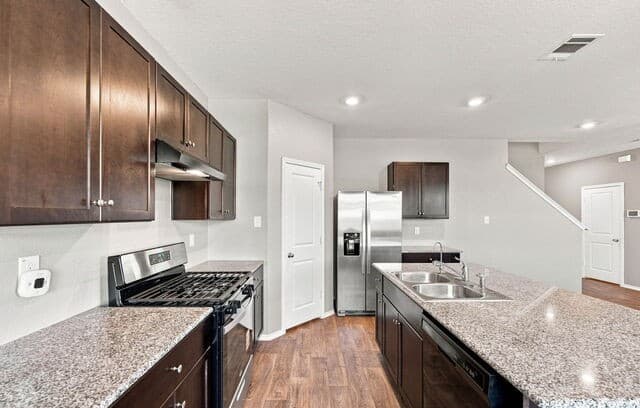 3319  Angus Xing, San Antonio, TX 78245 — photo 2