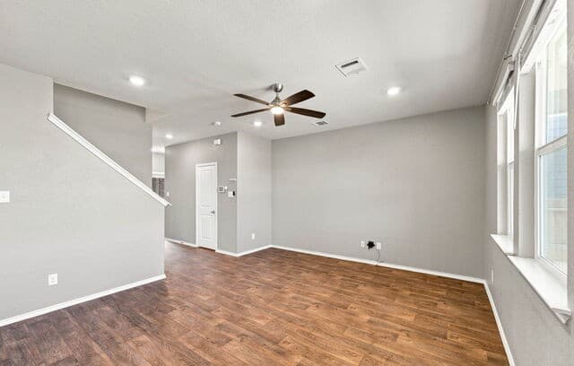 3319  Angus Xing, San Antonio, TX 78245 — photo 7
