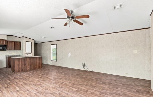 138  County Road 2666, Devine, TX 78016 — photo 8