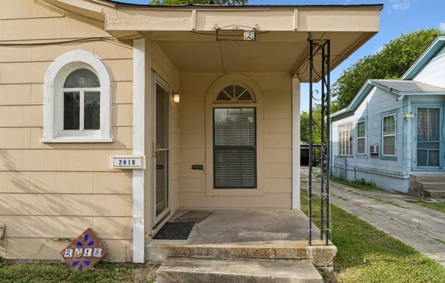 2018 W Gramercy Pl, San Antonio, TX 78201 — photo 3