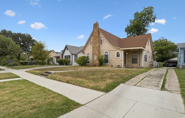 2018 W Gramercy Pl, San Antonio, TX 78201 — photo 4