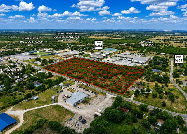 53 LOTS  E 6th Street