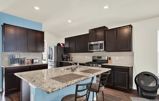 6437  Hoffman Plain, San Antonio, TX 78252 — photo 8