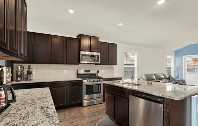 6437  Hoffman Plain, San Antonio, TX 78252 — photo 9