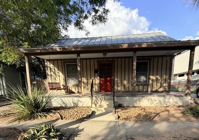 305  Barrera St, San Antonio, TX 78210 — photo 2