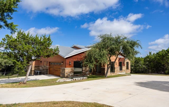 114  County Road 2729, Mico, TX 78056 — photo 4