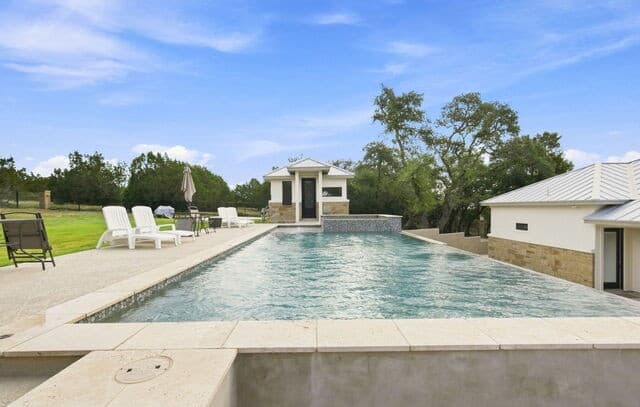1125  Cordova Bnd, Canyon Lake, TX 78133 — photo 3