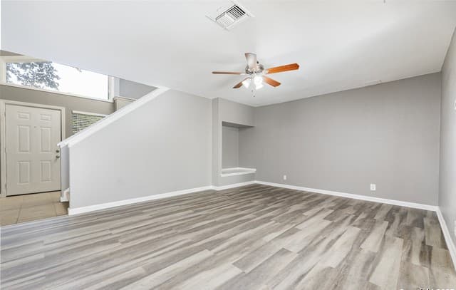 100  Lorenz Rd Unit 101, San Antonio, TX 78209 — photo 2
