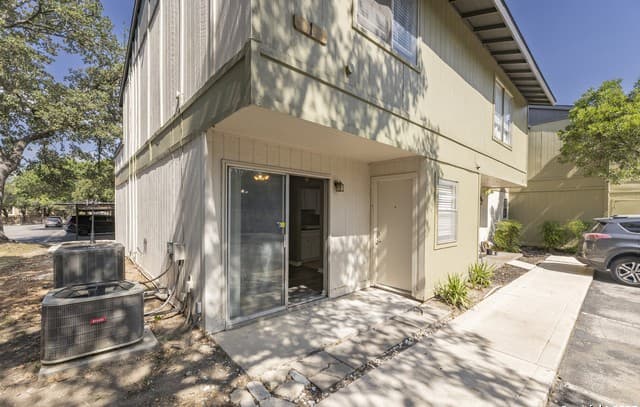 100  Lorenz Rd Unit 101, San Antonio, TX 78209 — photo 20