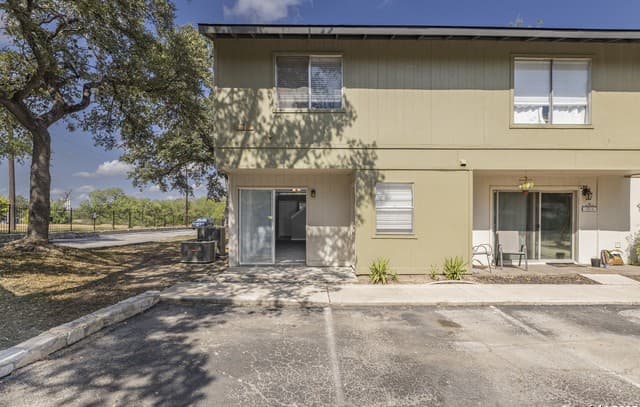 100  Lorenz Rd Unit 101, San Antonio, TX 78209 — photo 24