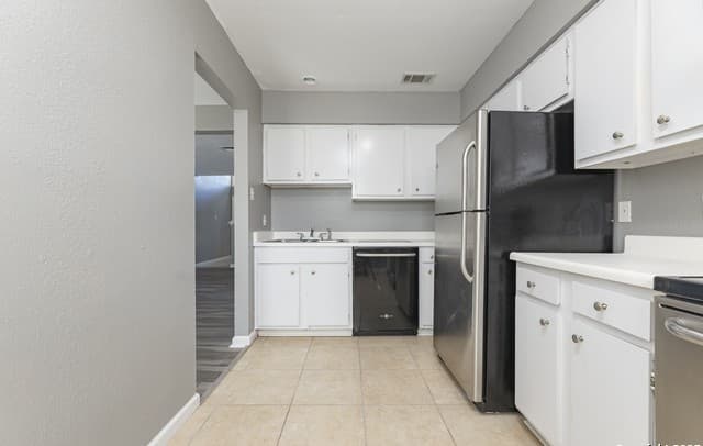 100  Lorenz Rd Unit 101, San Antonio, TX 78209 — photo 7