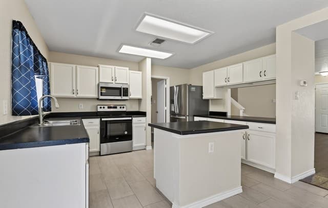 5012  Viking Coral, San Antonio, TX 78244 — photo 12