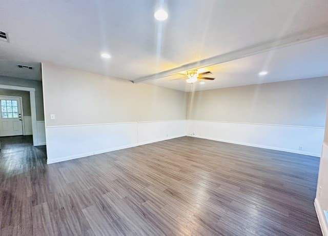 10806  Lazy Oaks Dr, San Antonio, TX 78217 — photo 2