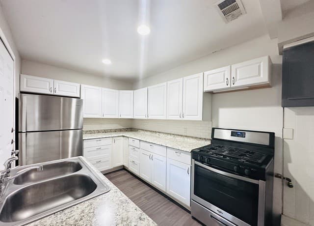 10806  Lazy Oaks Dr, San Antonio, TX 78217 — photo 6
