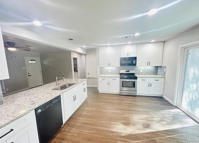 2914  Greenacres, San Antonio, TX 78230 — photo 3
