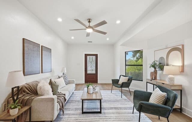 1629  Santa Anna, San Antonio, TX 78201 — photo 2