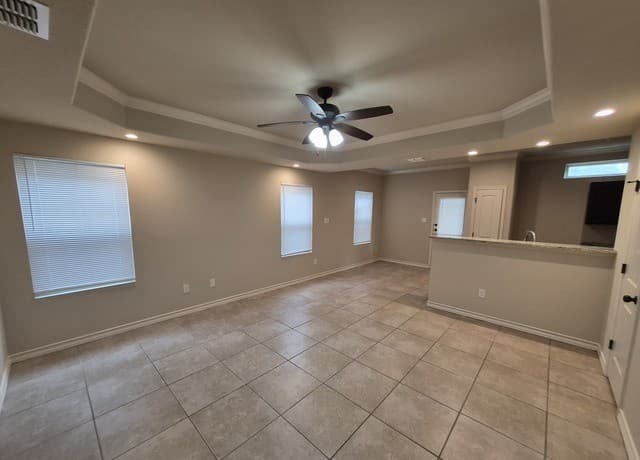 7034  Lakeview Dr. Unit 102