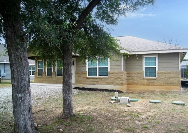 1229  Bob White Dr, Spring Branch, TX 78070 — photo 2