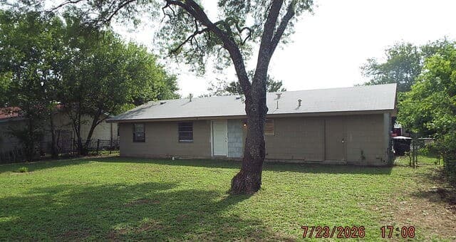 4874  Castle Lance, San Antonio, TX 78218 — photo 18