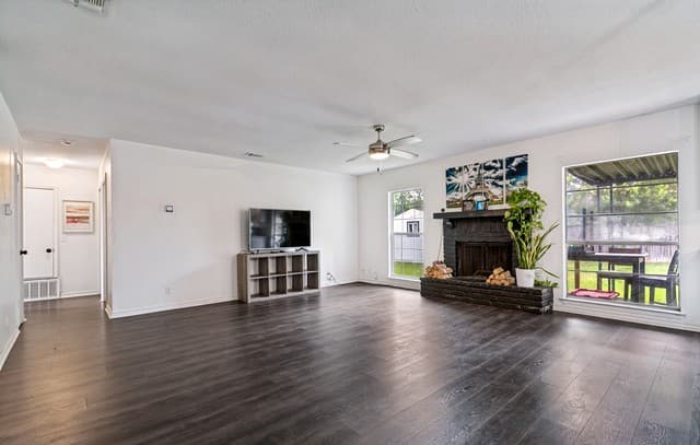 8939  Old Sky Harbor, San Antonio, TX 78242 — photo 4