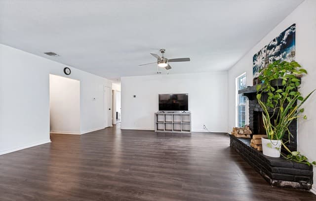 8939  Old Sky Harbor, San Antonio, TX 78242 — photo 5