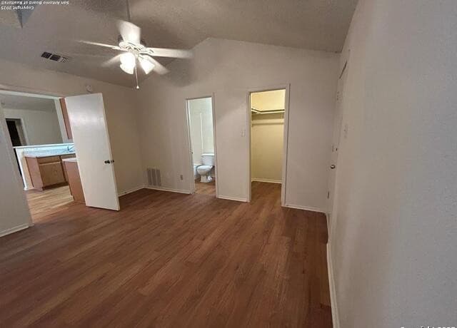 6323  Worchester Knls, San Antonio, TX 78233 — photo 5