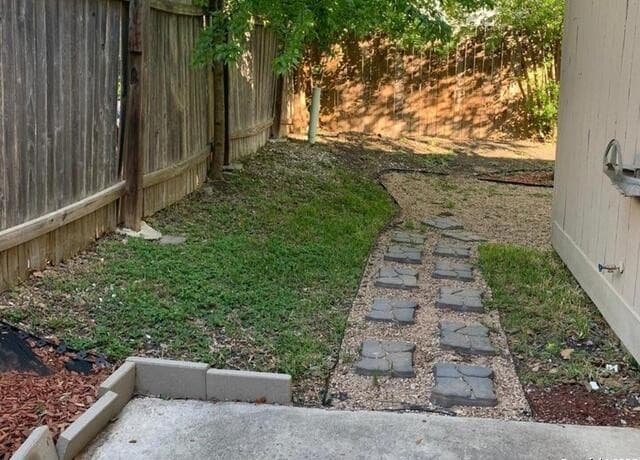 6323  Worchester Knls, San Antonio, TX 78233 — photo 7