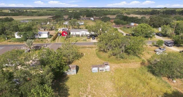 18764  Lagloria, Elmendorf, TX 78112 — photo 3
