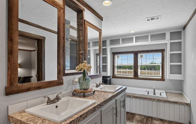 3660  Bluntzer Rd, Jourdanton, TX 78026 — photo 19