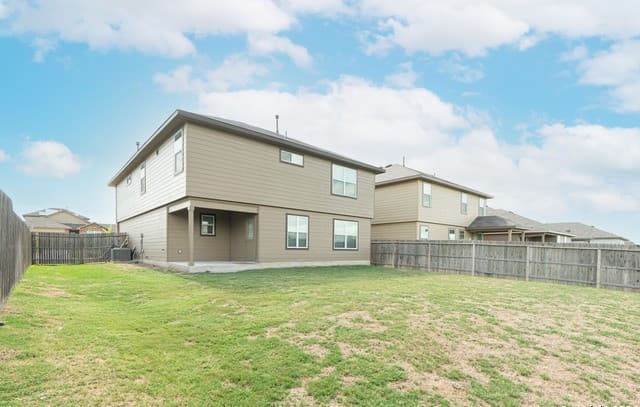 2611  Barbwire Way, San Antonio, TX 78244 — photo 14