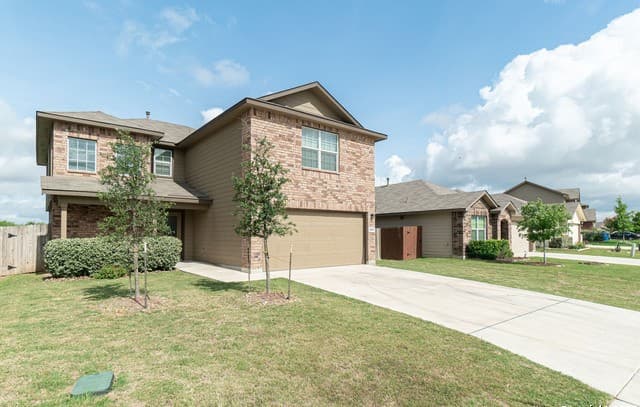 2611  Barbwire Way, San Antonio, TX 78244 — photo 2