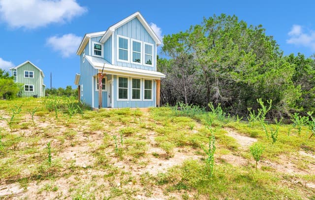 272  Broken Bow, Bandera, TX 78003