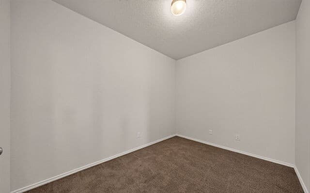 10334  Gibbons Crk, San Antonio, TX 78252 — photo 22